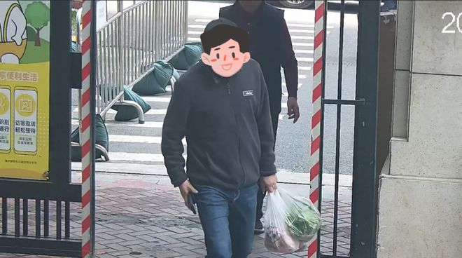 現金網：男子早餐買4個包子付款21365元，老板守店20天等失主未果後報警尋人！烏龍竟是熊孩子撥弄收款機所致
